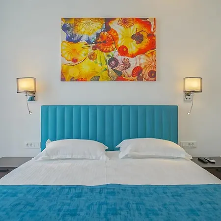 Zoom Aparthotel